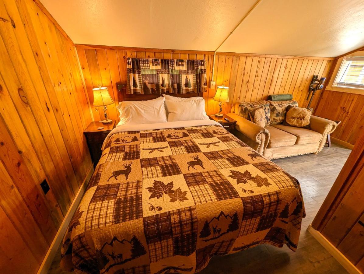 Yellowstone'S Treasure Cabins Gardiner Exterior foto
