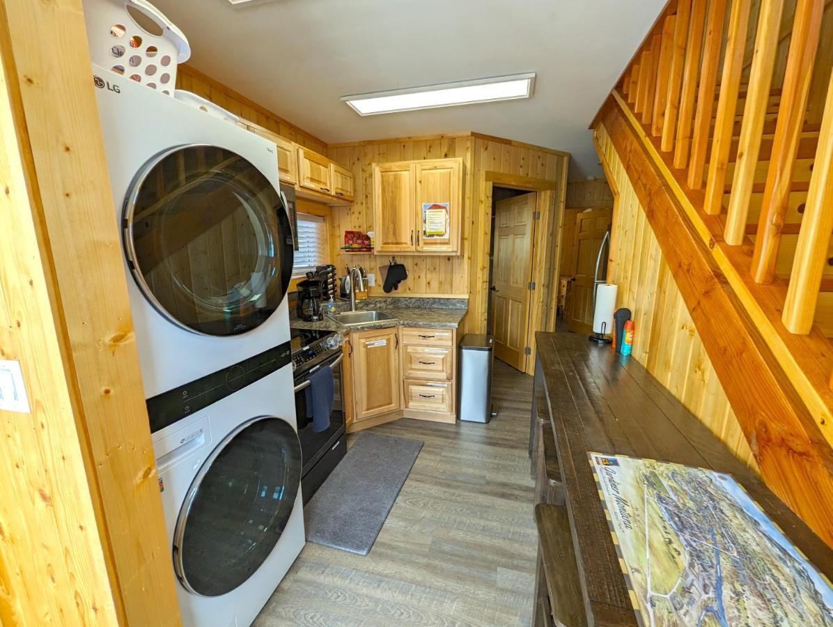 Yellowstone'S Treasure Cabins Gardiner Exterior foto