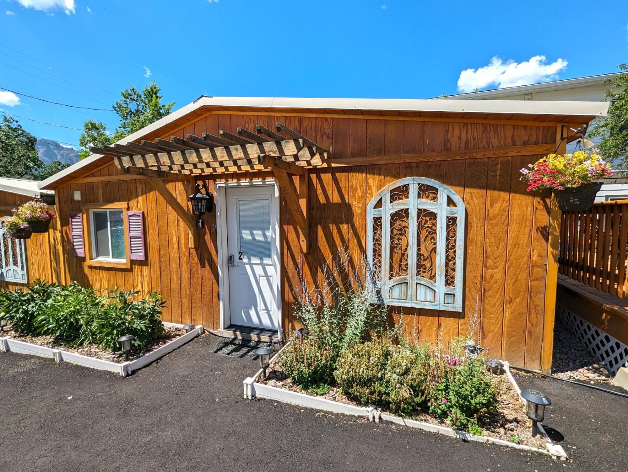 Yellowstone'S Treasure Cabins Gardiner Exterior foto
