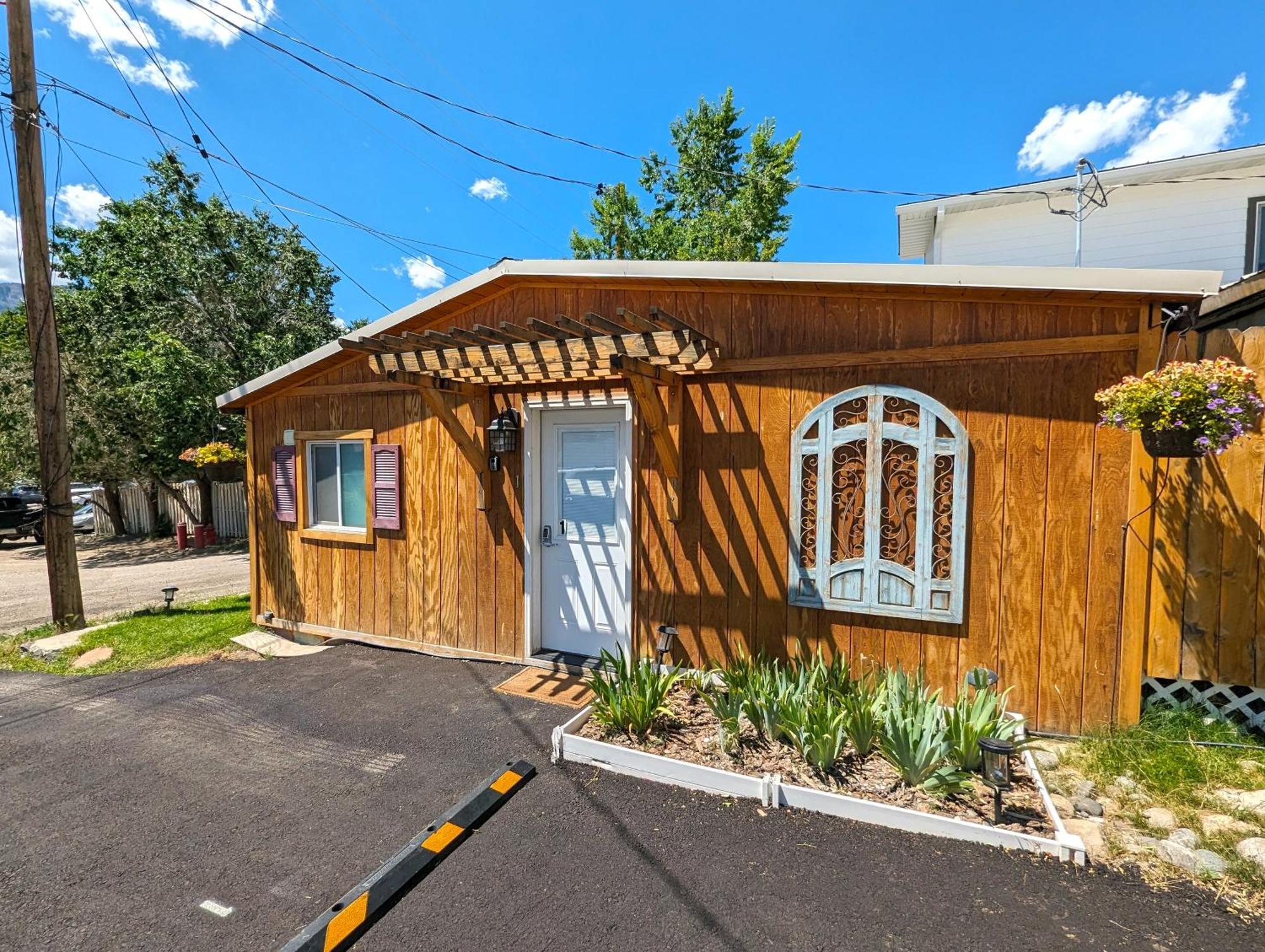 Yellowstone'S Treasure Cabins Gardiner Exterior foto