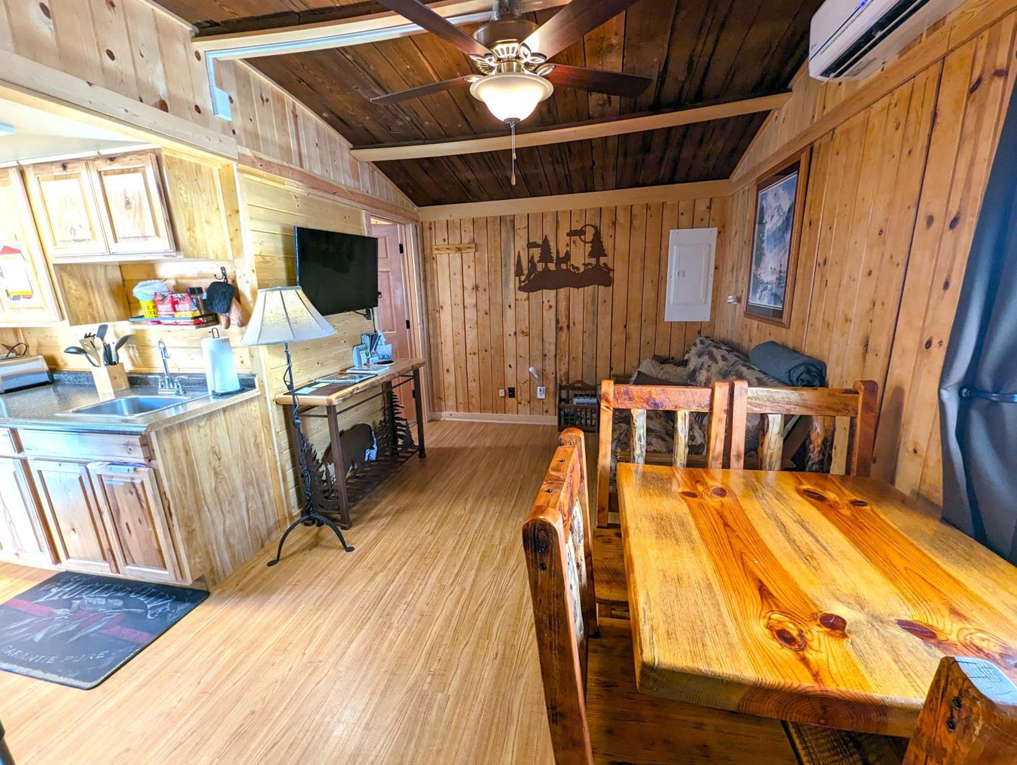 Yellowstone'S Treasure Cabins Gardiner Exterior foto